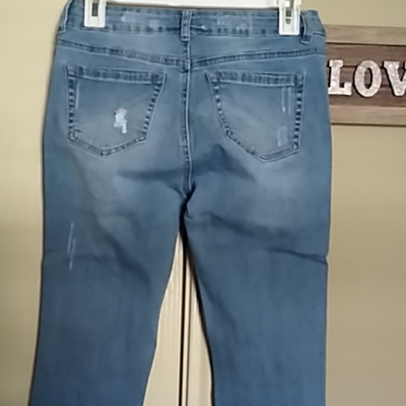 Woman - Picture 2 of 3